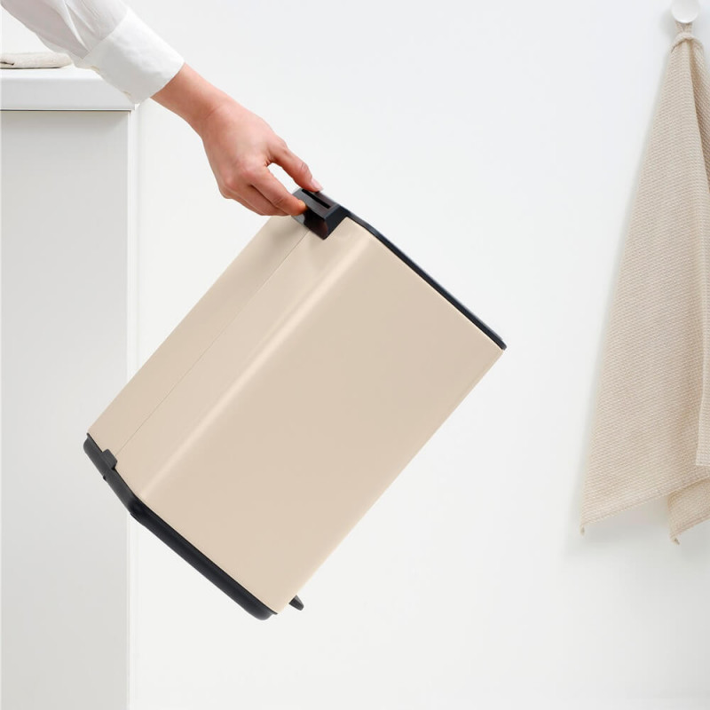 Κάδος απορριμμάτων Brabantia Bo Pedal 1010123, 12 λίτρα, Απαλό κλείσιμο, Αντιολισθητική βάση, Μπεζ