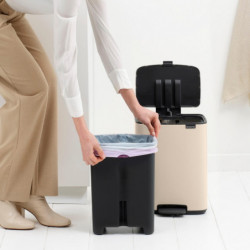 Κάδος απορριμμάτων Brabantia Bo Pedal 1010123, 12 λίτρα, Απαλό κλείσιμο, Αντιολισθητική βάση, Μπεζ