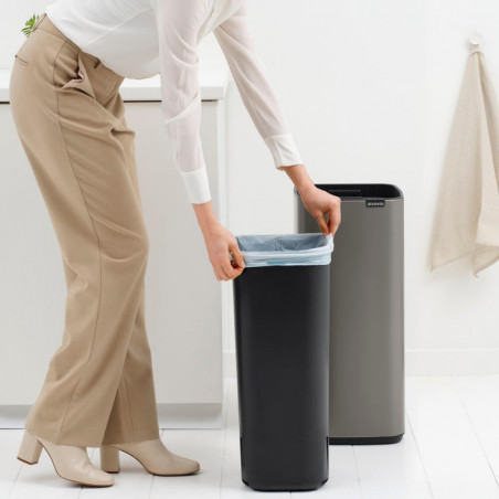 Κάδος απορριμμάτων Brabantia Bo Touch 1010130, 30 λίτρα, Ομαλό και αθόρυβο άνοιγμα, Μεγάλο άνοιγμα, Γκρι