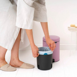 Κάδος απορριμμάτων με πεντάλ Brabantia NewIcon 1010439, 5 λίτρα, Απαλό κλείσιμο, Αντιολισθητική βάση, Ροζ