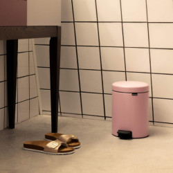 Κάδος απορριμμάτων με πεντάλ Brabantia NewIcon 1010439, 5 λίτρα, Απαλό κλείσιμο, Αντιολισθητική βάση, Ροζ