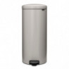 Κάδος απορριμμάτων με πεντάλ Brabantia NewIcon 1010442, 30 λίτρα, Απαλό κλείσιμο, Αντιολισθητική βάση, Ανοιχτό γκρι