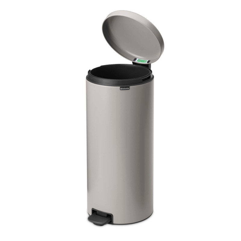 Κάδος απορριμμάτων με πεντάλ Brabantia NewIcon 1010442, 30 λίτρα, Απαλό κλείσιμο, Αντιολισθητική βάση, Ανοιχτό γκρι