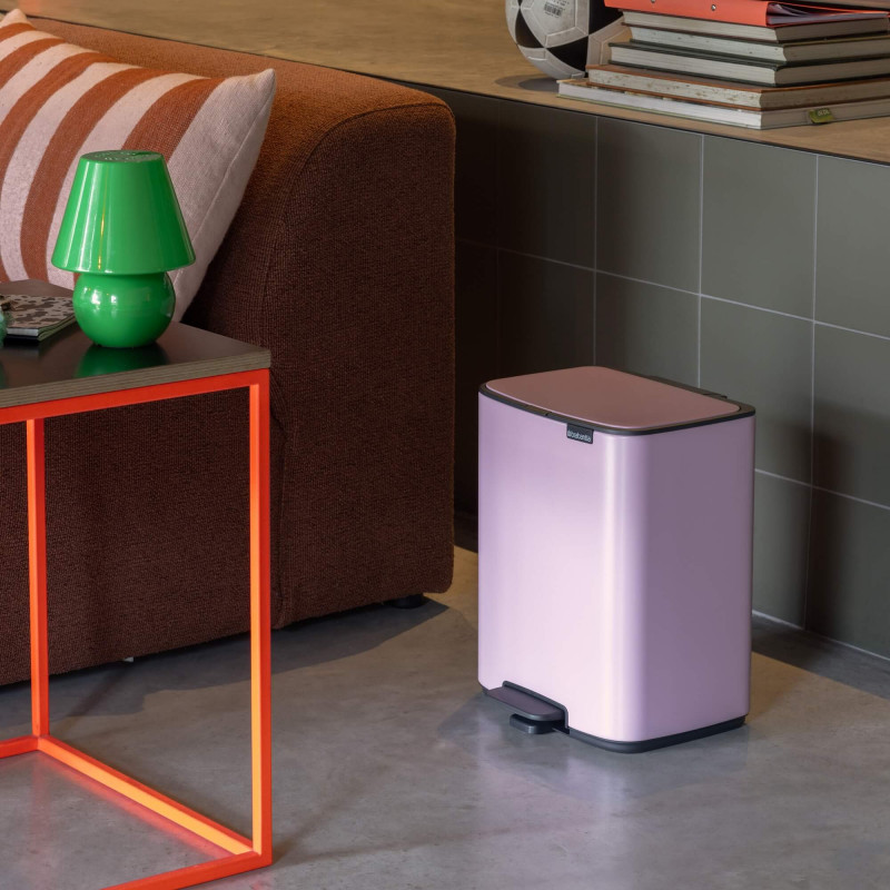 Κάδος απορριμμάτων Brabantia Bo Pedal 1010446, 12 λίτρα, Απαλό κλείσιμο, Αντιολισθητική βάση, Ροζ