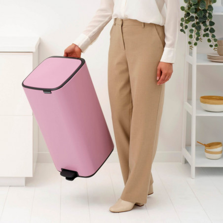 Κάδος απορριμμάτων Brabantia Bo Pedal 1010447, 30 λίτρα, Απαλό κλείσιμο, Αντιολισθητική βάση, Ροζ