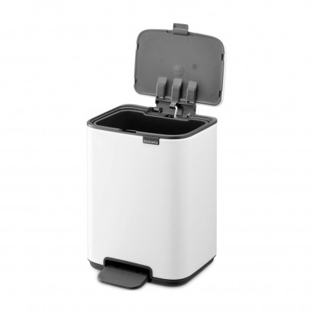 Κάδος απορριμμάτων Brabantia Bo Pedal 1010117, 4 λίτρα, Απαλό κλείσιμο, Αντιολισθητική βάση, Λευκό