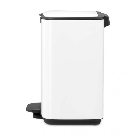Κάδος απορριμμάτων Brabantia Bo Pedal 1010117, 4 λίτρα, Απαλό κλείσιμο, Αντιολισθητική βάση, Λευκό