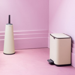 Κάδος απορριμμάτων Brabantia Bo Pedal 1010122, 4 λίτρα, Απαλό κλείσιμο, Αντιολισθητική βάση, Μπεζ