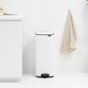Κάδος απορριμμάτων Brabantia Bo Pedal 1010120, 30 λίτρα, Απαλό κλείσιμο, Αντιολισθητική βάση, Λευκό