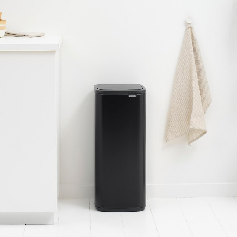 Κάδος απορριμμάτων Brabantia Bo Touch 1010140, 30 λίτρα, Ομαλό και αθόρυβο άνοιγμα, Μεγάλο άνοιγμα, Μαύρος