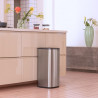 Κάδος απορριμμάτων Brabantia Bo Touch 1010145, 30 λίτρα, Ομαλό και αθόρυβο άνοιγμα, Μεγάλο άνοιγμα, Ανθεκτικό στα δακτυλικά αποτυπώματα, Ανοξείδωτο/Ματ