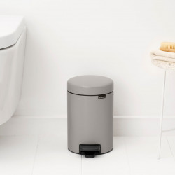Κάδος απορριμμάτων με πεντάλ Brabantia NewIcon 1010433, 3 λίτρα, Απαλό κλείσιμο, Αντιολισθητική βάση, Ανοιχτό γκρι