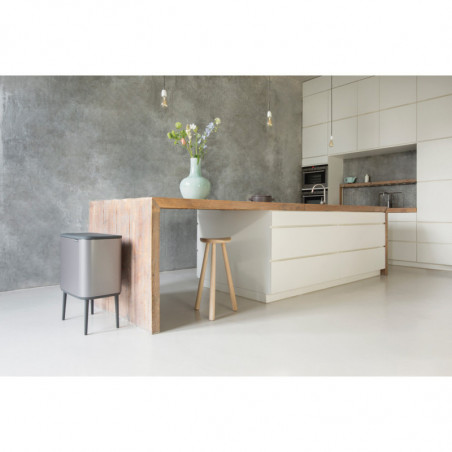 Κάδος απορριμμάτων Brabantia Bo Touch 651105, 36 λίτρα, Ομαλό και αθόρυβο άνοιγμα, Μεγάλο άνοιγμα, Γκρι