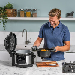 Πολυμάγειρας υπό πίεση Ninja Foodi OP350FR, 1400 W, 6 λίτρα, 9 προγράμματα, 40-200 °C, TenderCrisp®, κεραμική επίστρωση, διατήρηση θερμοκρασίας, ολόκληρο κοτόπουλο, μαύρο/ανοξείδωτο
