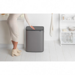 Κάδος απορριμμάτων Brabantia Bo Touch 1001271, 2x30 λίτρα, Ομαλό και αθόρυβο άνοιγμα, Μεγάλο άνοιγμα, Σκούρο γκρι