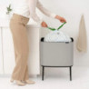 Κάδος απορριμμάτων Brabantia Bo Touch 1010451, 36 λίτρα, Ομαλό και αθόρυβο άνοιγμα, Μεγάλο άνοιγμα, Ανοιχτό γκρι