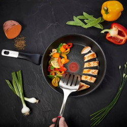 Μεταχειρισμένο: Τηγάνι Tefal G2550572, 26 εκ., Thermo-Spot, Αντικολλητική επίστρωση τιτανίου X6, Για επαγωγικές εστίες, Μαύρο