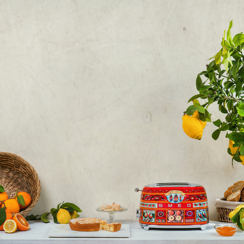 Τοστιέρα SMEG Dolce & Gabbana Sicily is my Love! TSF01DGEU, 950 W, 2 φέτες, 6 επίπεδα, Δοχείο για ψίχουλα, Ενσωματωμένο καλώδιο, Ανοξείδωτο ατσάλι, Πολύχρωμη
