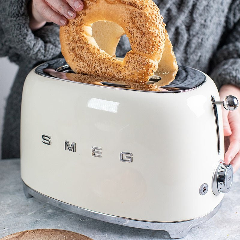 Τοστιέρα SMEG 50's Style TSF01WHEU, 950 W, 2 φέτες, 6 επίπεδα, Δίσκος για ψίχουλα, Ενσωματωμένο καλώδιο, Ανοξείδωτο ατσάλι, Λευκό
