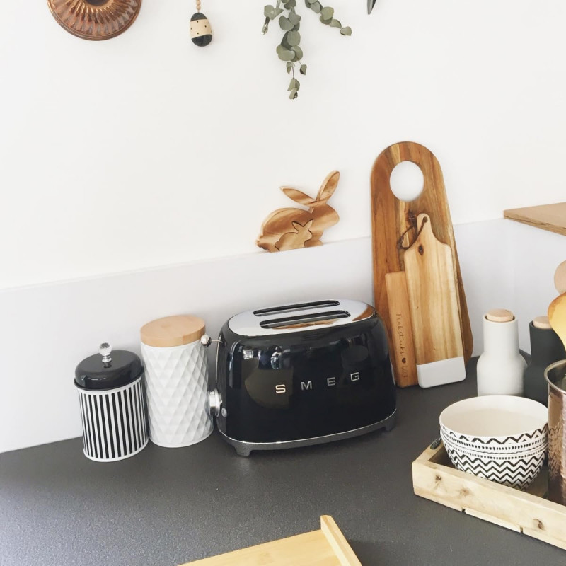 Τοστιέρα SMEG 50's Style TSF01BLEU, 950 W, 2 φέτες, 6 επίπεδα, Δίσκος για ψίχουλα, Ενσωματωμένο καλώδιο, Ανοξείδωτο ατσάλι, Μαύρο
