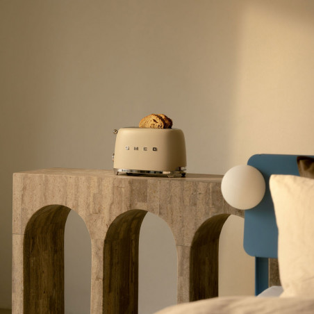 Τοστιέρα SMEG 50's Style TSF01MLMEU, 950 W, 2 φέτες, 6 επίπεδα, Δίσκος για ψίχουλα, Ενσωματωμένο καλώδιο, Ανοξείδωτο ατσάλι, Μπεζ