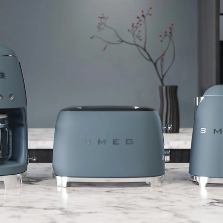 Τοστιέρα SMEG 50's Style TSF01SBMEU, 950 W, 2 φέτες, 6 επίπεδα, Δίσκος για ψίχουλα, Ενσωματωμένο καλώδιο, Ανοξείδωτο ατσάλι, Μπλε θύελλας