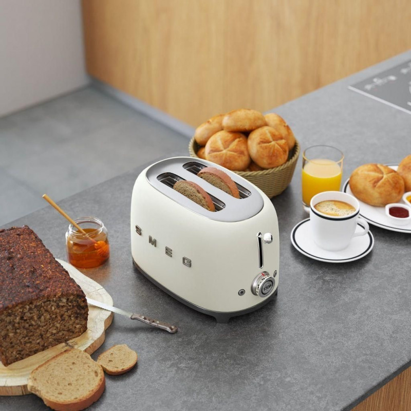 Τοστιέρα SMEG 50's Style TSF01WHMEU, 950 W, 2 φέτες, 6 επίπεδα, Δοχείο για ψίχουλα, Ενσωματωμένο καλώδιο, Ανοξείδωτο ατσάλι, Λευκό ματ