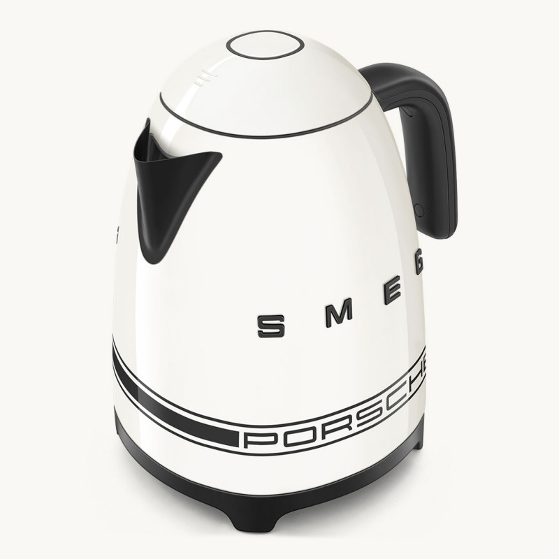 Ηλεκτρική κανάτα SMEG Porsche KLF03PCWEU, 2400 W, 1,7 λ, βάση 360°, γυαλιστερό φινίρισμα, λευκό