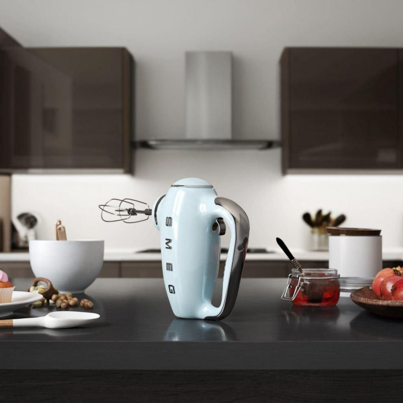Χειροκίνητο μίξερ SMEG 50's Style HMF01PBEU, 250 W, 9 ταχύτητες, λειτουργία Turbo, κρυφή οθόνη LED, χρονοδιακόπτης, εξαρτήματα, μπλε