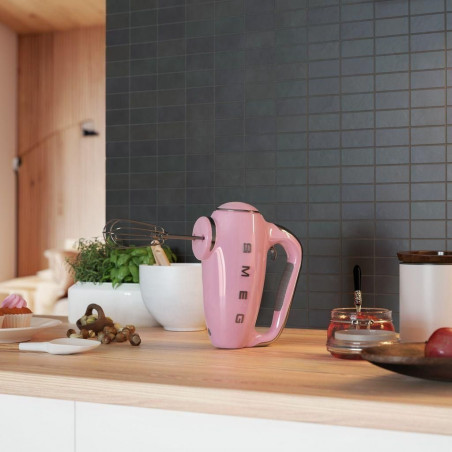 Χειροκίνητο μίξερ SMEG 50's Style HMF01PKEU, 250 W, 9 ταχύτητες, λειτουργία Turbo, κρυφή οθόνη LED, χρονοδιακόπτης, εξαρτήματα, ροζ
