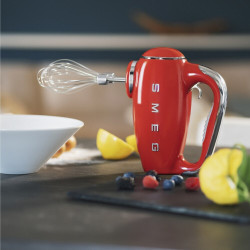 Χειροκίνητο μίξερ SMEG 50's Style HMF01RDEU, 250 W, 9 ταχύτητες, λειτουργία Turbo, κρυφή οθόνη LED, χρονοδιακόπτης, εξαρτήματα, κόκκινο