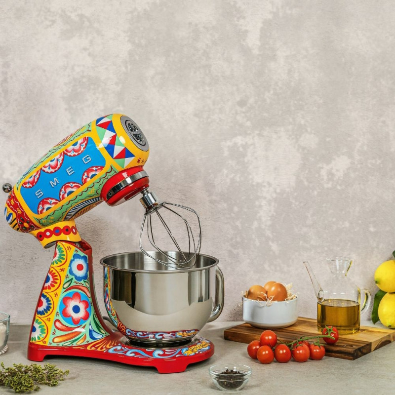 Μίξερ SMEG Dolce & Gabbana SMF03DGEU, 800 W, 4,8 λίτρα, 10 ταχύτητες, Λειτουργία ομαλής εκκίνησης, Αντιολισθητικά πόδια, Πολύχρωμο