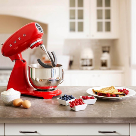 Μίξερ SMEG SMF03RDEU, 800 W, 4,8 λίτρα, 10 ταχύτητες, Λειτουργία ομαλής εκκίνησης, Αντιολισθητικά πόδια, Κόκκινο