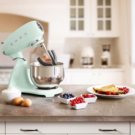 Μίξερ SMEG SMF03PGEU, 800 W, 4,8 λίτρα, 10 ταχύτητες, Λειτουργία ομαλής εκκίνησης, Αντιολισθητικά πόδια, Παστέλ πράσινο