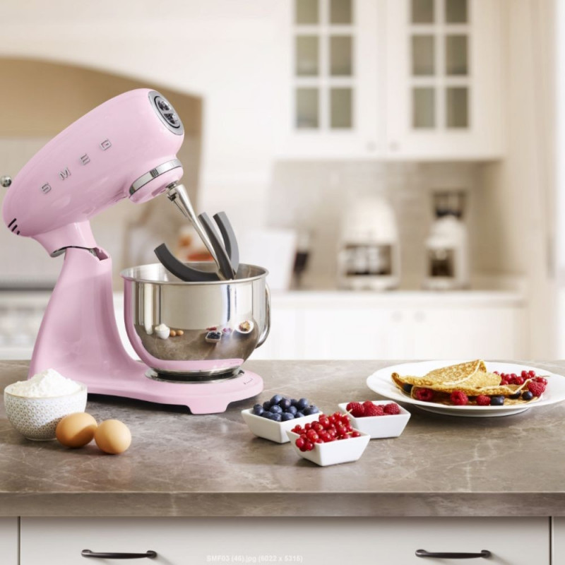 Μίξερ SMEG SMF03PKEU, 800 W, 4,8 λίτρα, 10 ταχύτητες, Λειτουργία ομαλής εκκίνησης, Αντιολισθητικά πόδια, Ροζ