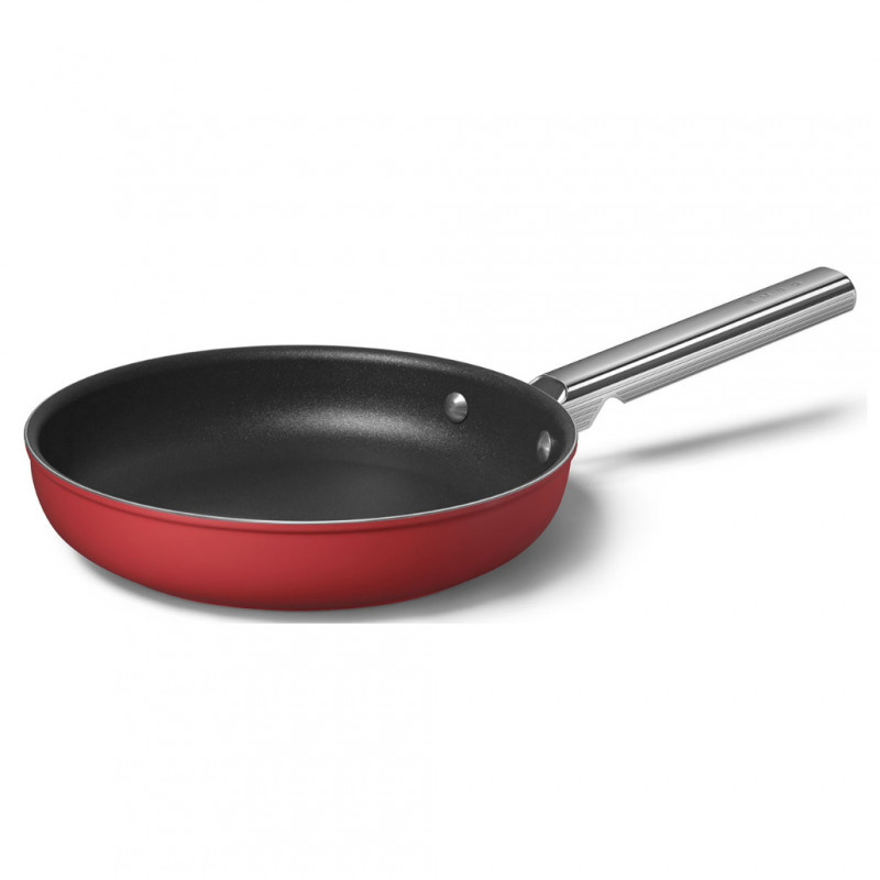 Τηγάνι με καπάκι SMEG CKFF2401RDM, 1,9 λ, Ø24 εκ., Επίστρωση τεφλόν, Έως 250 °C, Χωρίς PFAS, Για επαγωγικές εστίες, Κόκκινο