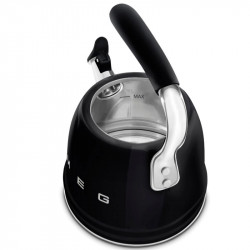 Βραστήρας με σφυρίχτρα Smeg CKLW2001BL, 2,3 λίτρα, επαγωγική εστία, λαβή που δεν ζεσταίνεται, μαύρος