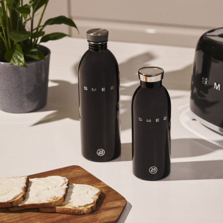 Θερμός SMEG Clima 50's Style WBF01BL, 500 ml, Ερμητικό κλείσιμο, Διπλοτοιχωτός, Ανοξείδωτο ατσάλι 18/8, Μαύρος