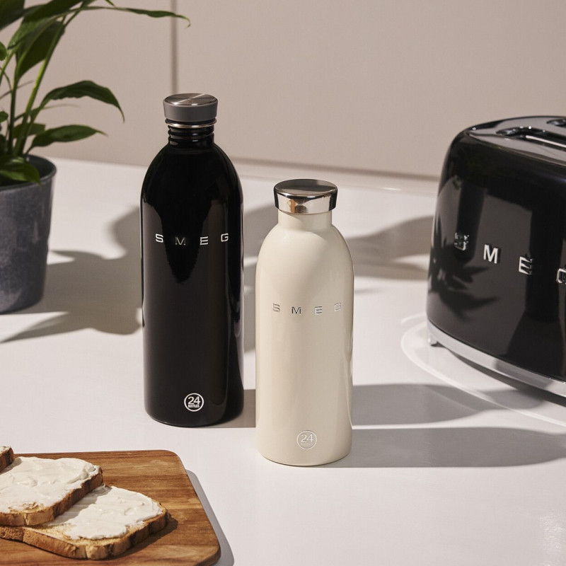 Θερμός SMEG Clima 50's Style WBF01CR, 500 ml, Αεροστεγές κλείσιμο, Διπλό τοίχωμα, Ανοξείδωτο ατσάλι 18/8, Κρεμ