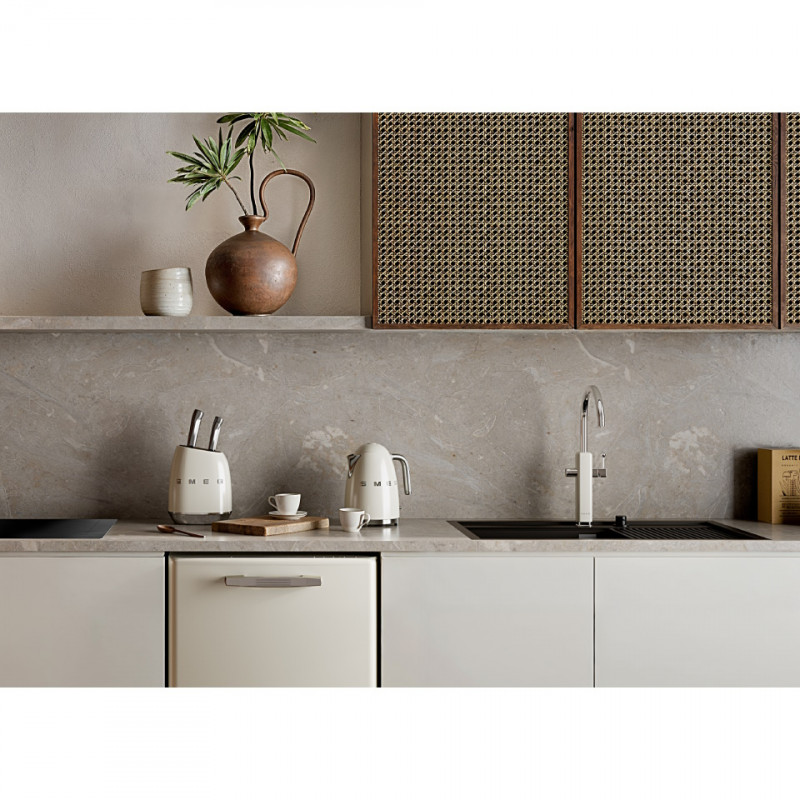 Ημιεπαγγελματική μπαταρία νερού Smeg MDF50PG, 5 bar, κινητό ακροφύσιο, στόμιο που περιστρέφεται κατά 360°, παστέλ πράσινο