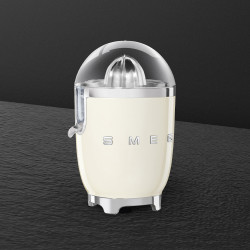 Ηλεκτρική αποχυμωτής εσπεριδοειδών Smeg CJF11CREU, 70 W, Σύστημα αποφυγής στάγδην, Αντιολισθητική βάση, Κρεμ