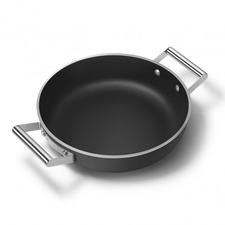 Ρηχή κατσαρόλα με καπάκι Smeg DPF2812BLM, 28 εκ., 4,3 λίτρα, κεραμική αντικολλητική επίστρωση, κατάλληλη για φούρνο έως 250 °C, χωρίς PFAS, κατάλληλη για επαγωγικές εστίες, μαύρη