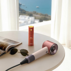 Στεγνωτήρας μαλλιών Dyson HD19 Travel™ 492457-01, 1220 W, 11,6 l/s, 2 ταχύτητες, 3 ρυθμίσεις θερμοκρασίας, Air Multiplier, Έξυπνος έλεγχος θερμοκρασίας, Κεραμικό ροζ/ροζ χρυσό