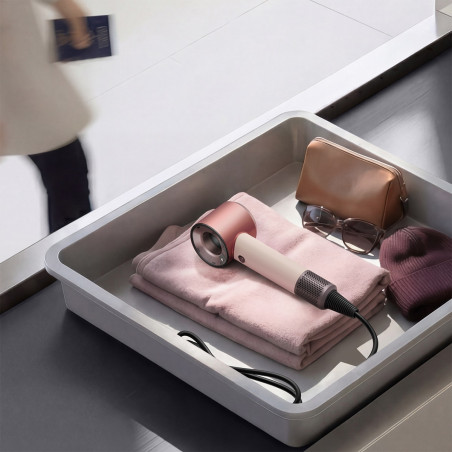Στεγνωτήρας μαλλιών Dyson HD19 Travel™ 492457-01, 1220 W, 11,6 l/s, 2 ταχύτητες, 3 ρυθμίσεις θερμοκρασίας, Air Multiplier, Έξυπνος έλεγχος θερμοκρασίας, Κεραμικό ροζ/ροζ χρυσό