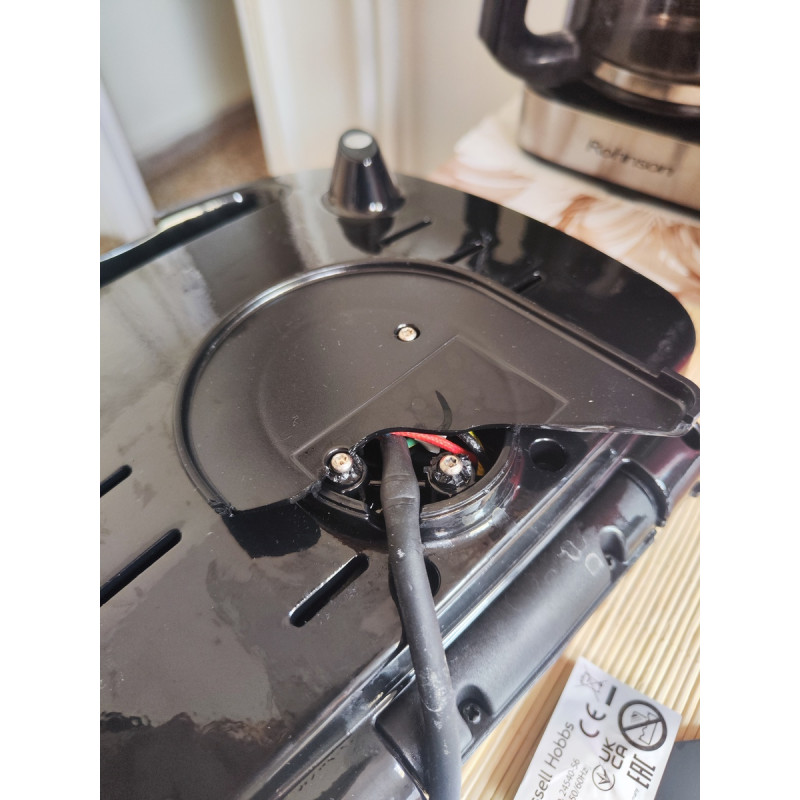 Μεταχειρισμένος: Russell Hobbs Fiesta 24540-56 Τοστιέρα με Αποσπώμενες Πλάκες για 2 Τοστ, 750W, Μαύρη