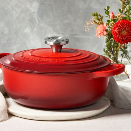 Χυτοσίδηρο ταψί-ροστέρ Le Creuset 21179300602430, 30 εκ., 6,2 λ., Καπάκι που κλείνει αεροστεγώς για τη διατήρηση των αρωμάτων, Φούρνος έως 260 °C, Επαγωγή, Κόκκινο